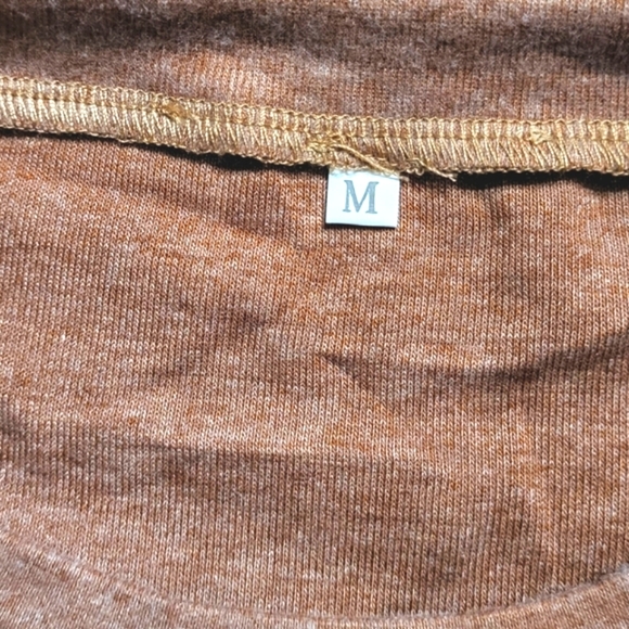 NWT knotted front, asymmetrical hem, long sleeve, soft stretch top, Sz Med brown - Picture 6 of 7